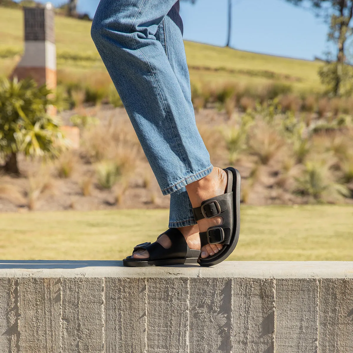 ANDO DOUBLE BUCKLE SANDALS